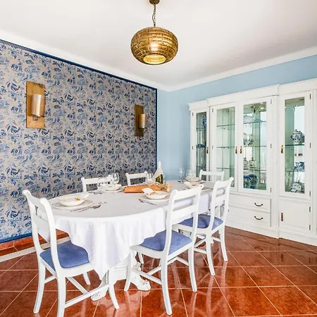 Melissa Вилла *