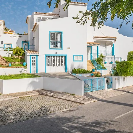 Melissa 阿尔布费拉