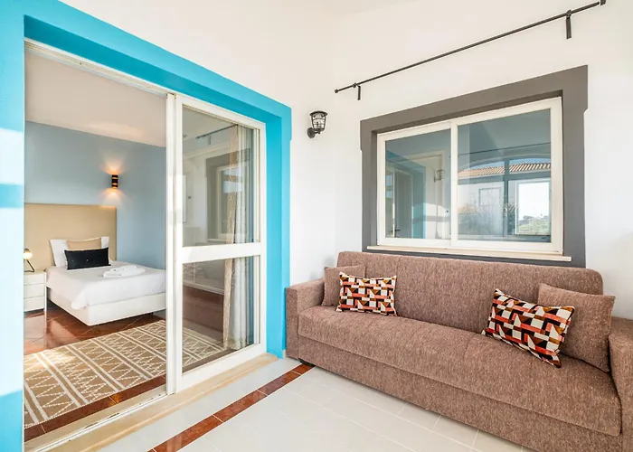 Melissa Вілла *